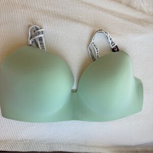 Victoria's Secret Green T-Shirt Bra with Molded Cups